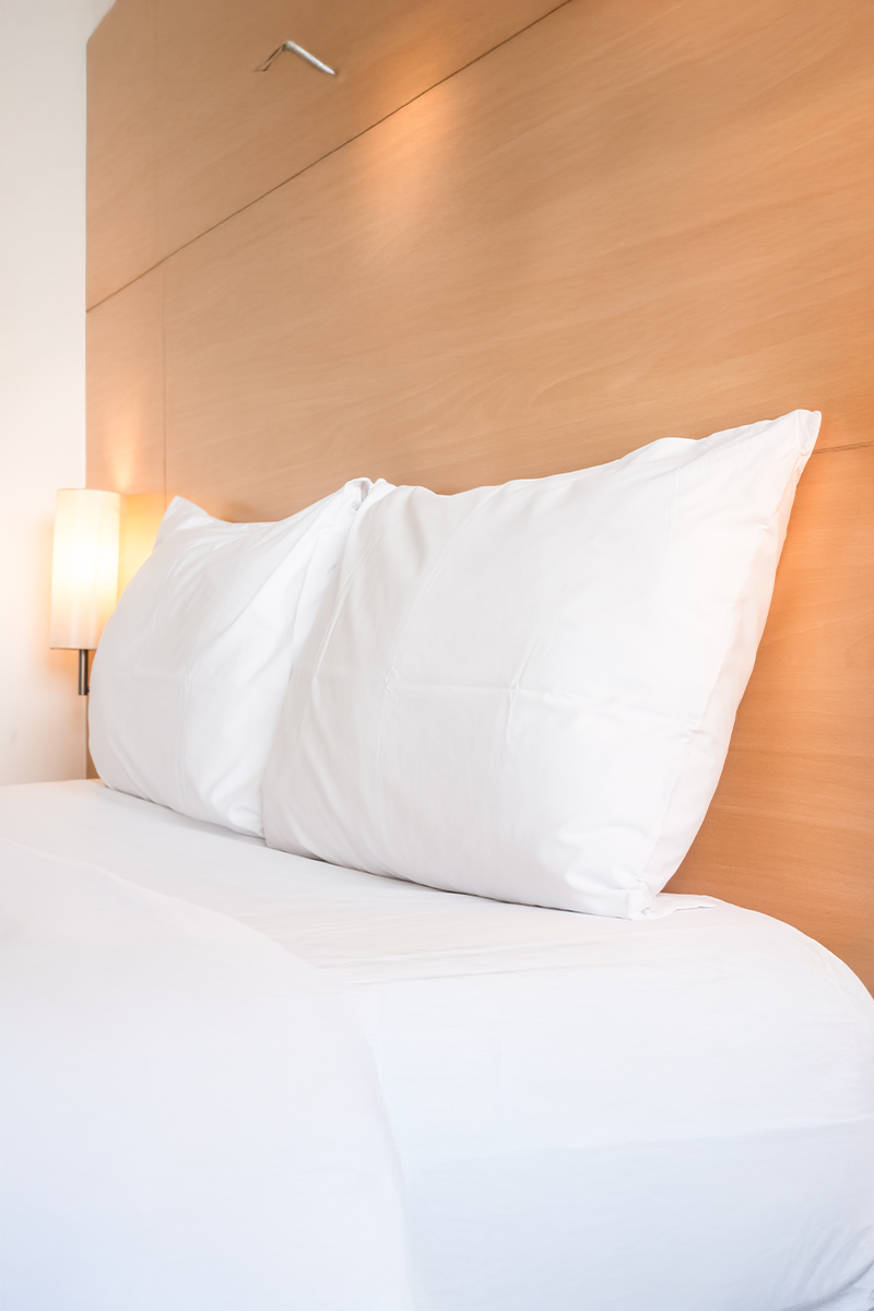 57 Tel Otel Yastık Kılıfı